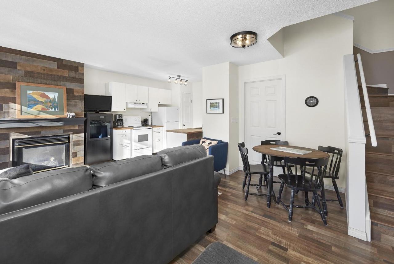 Mountain Gate - Pet Friendly 2Br W Mountain Views And Open Hot Tub Villa Canmore Exterior photo